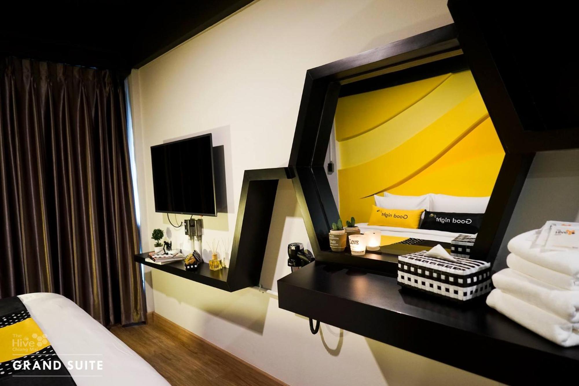 The Hive Chiang Mai Hotel — Photos 1
